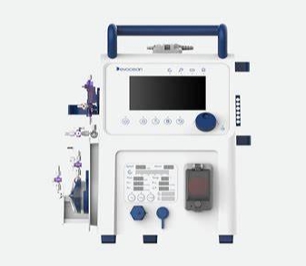 高效急救的关键助手：便携式体外膜肺氧合（ECMO）设备的设计与使用