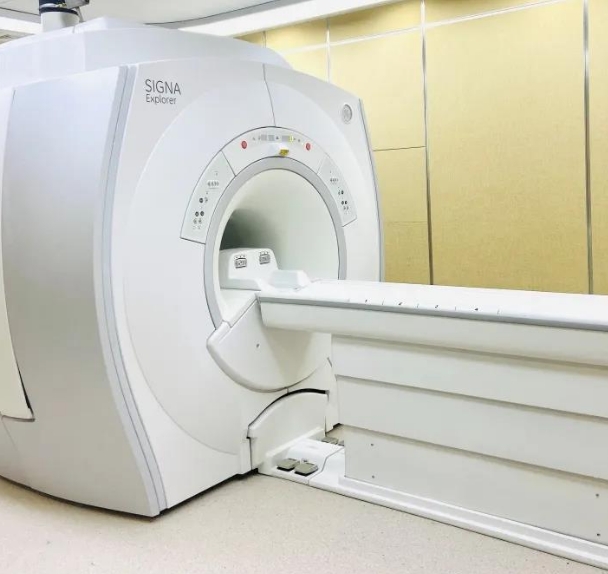 磁共振成像（MRI）：无辐射的软组织成像专家